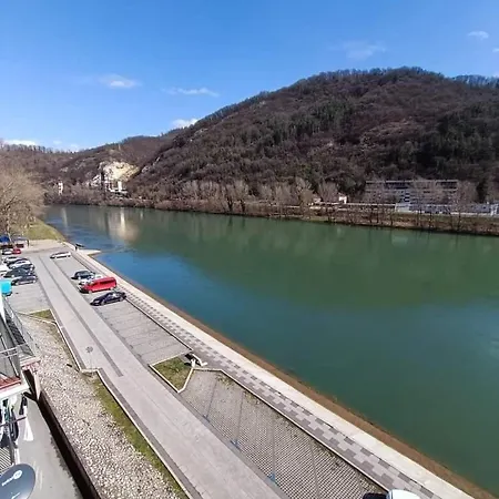 Апартаменты Stan Na Dan Drinska Noc -zvornik Зворник